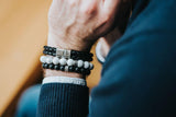 Bracelet homme Onyx noir mat 8mm et perle en argent massif